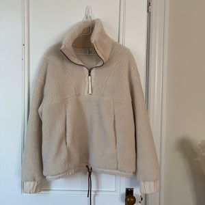 Varley sherpa pullover, Small